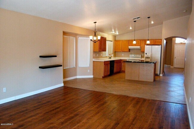 Building Photo - 4815 W Ponderosa Ln