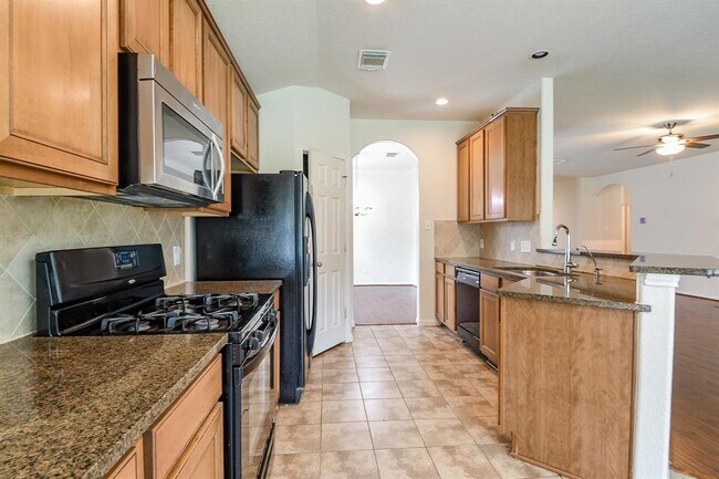 Building Photo - 2318 Appian Way