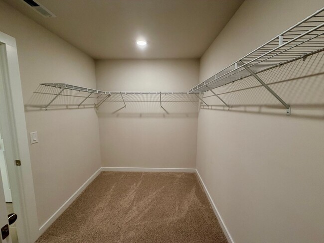 Building Photo - Brand New 4BR/3BA Home in Blue Sky Meadows