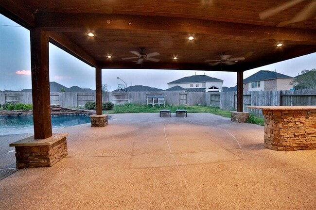 Building Photo - 2403 Haven Hill Dr