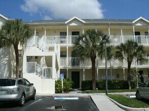 Building Photo - 6339 La Costa Dr