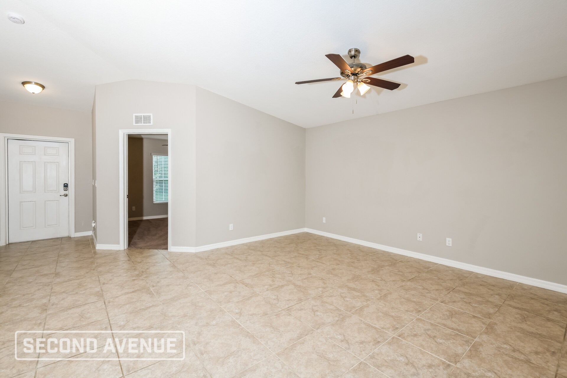 Building Photo - 846 Carnation Ave SE