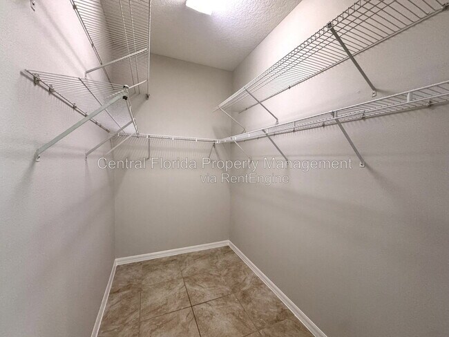 Building Photo - 11273 Moonshine Creek Cir