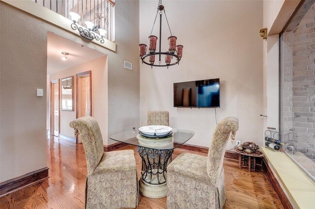 Building Photo - 5141 Del Monte Dr
