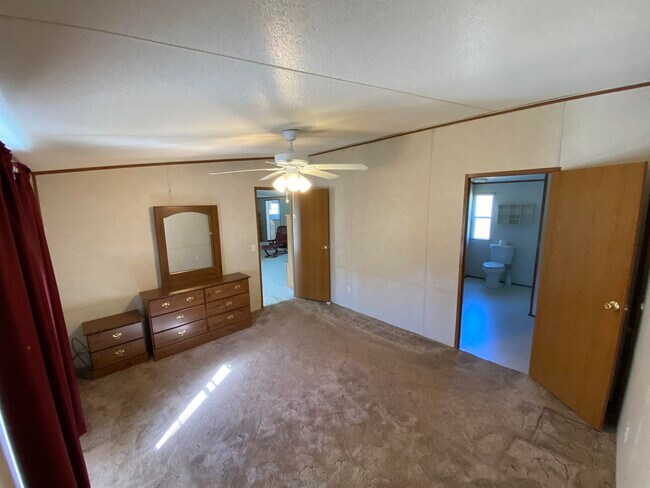 Building Photo - 177 Quail Ridge
