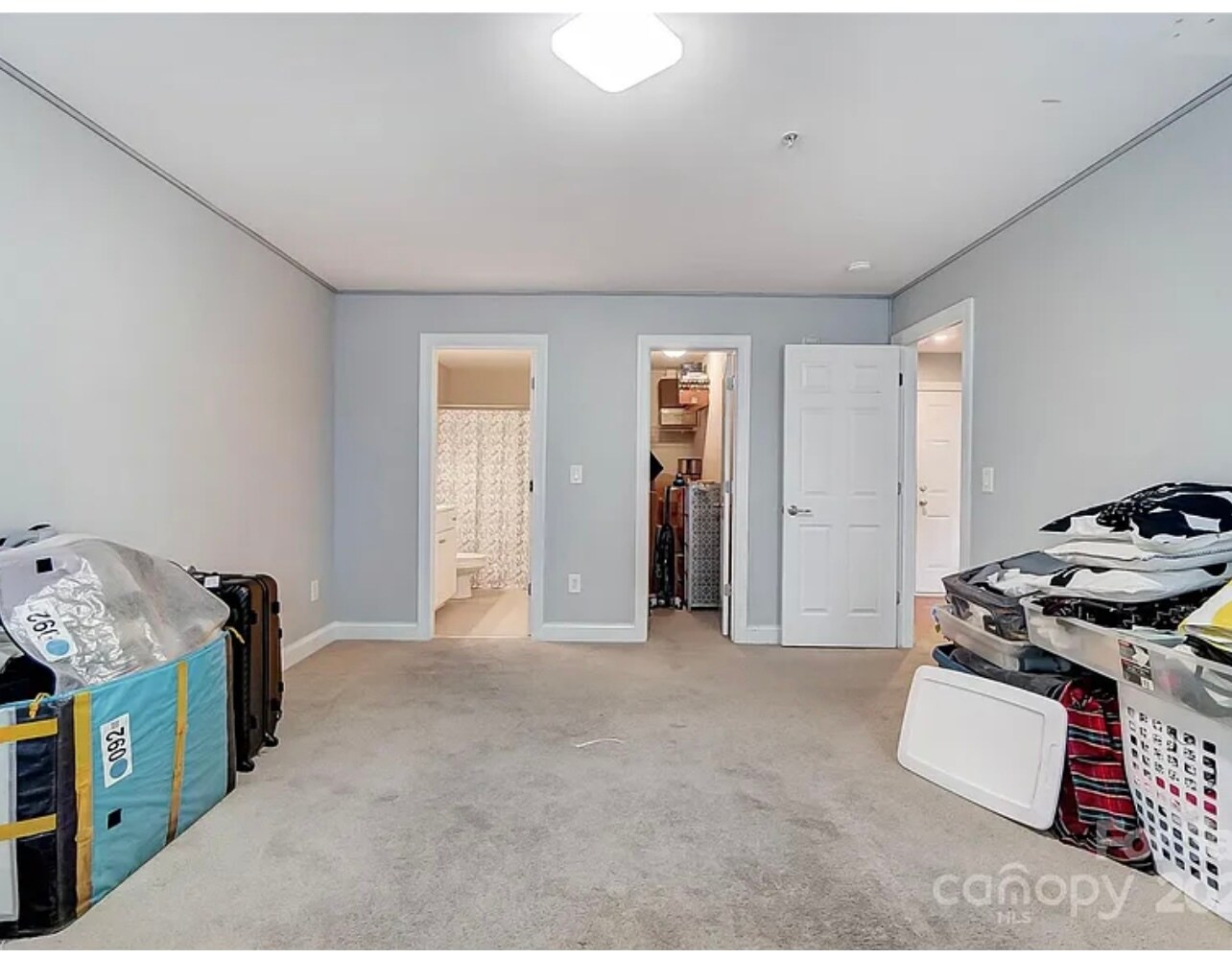 Building Photo - 6412 Park Pond Dr