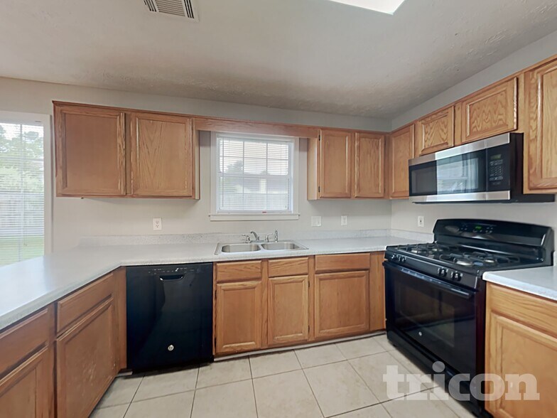 Building Photo - 4549 Aladdin Ct