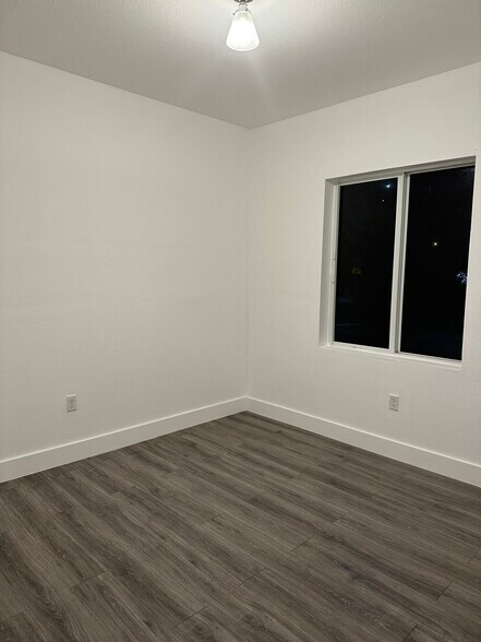 Building Photo - 445 NW 77th St