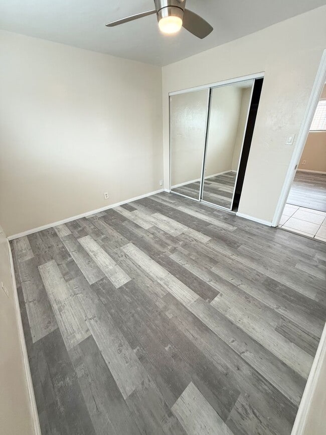 Building Photo - Remodeled 2 Bed/1 Bath unit in North Park w/ Private Yard!