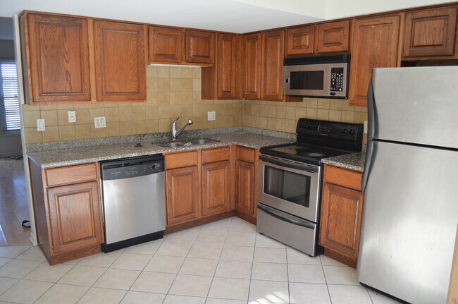 Building Photo - 1227 Marywood Ct