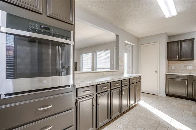 Building Photo - 10601 Cobblestone Dr