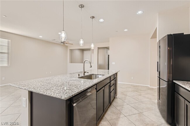 Building Photo - 974 Spiracle Ave