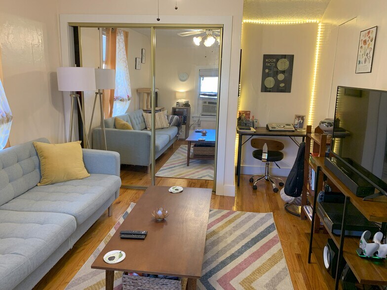 Building Photo - 1329 Connecticut St