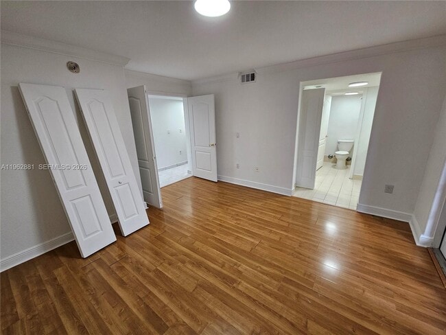 Building Photo - 10915 W Okeechobee Rd