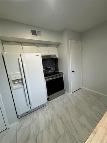 Building Photo - 323 Towne House Ln