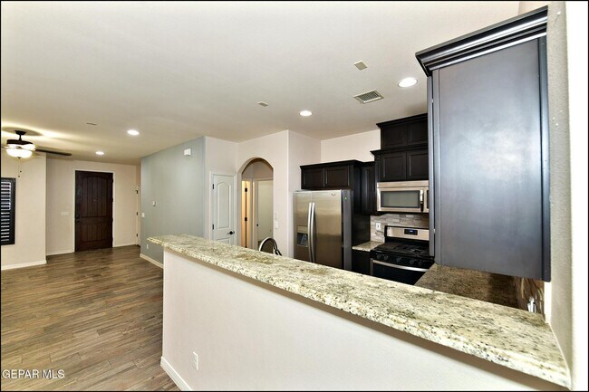 Building Photo - 13514 Hazlewood St