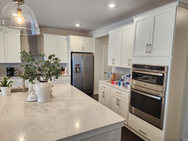 Building Photo - 36 Lochiel Ln