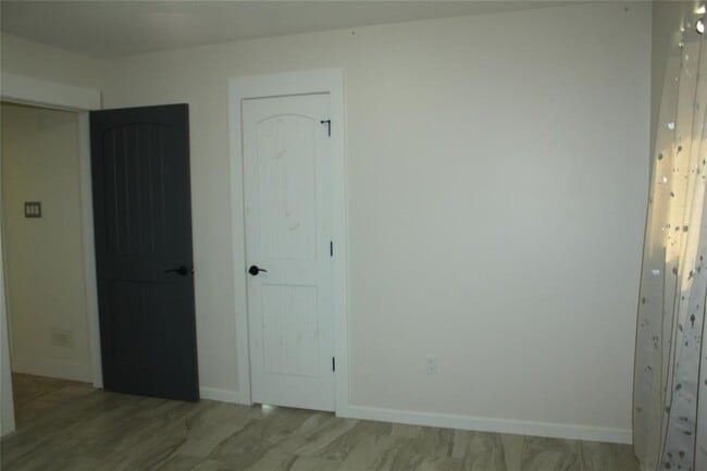 Building Photo - 514 Rozelle Ave