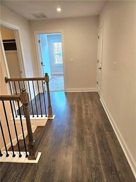 Building Photo - 5588 Terrace Bend Pl