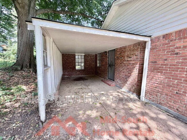 Building Photo - 3191 Parham St