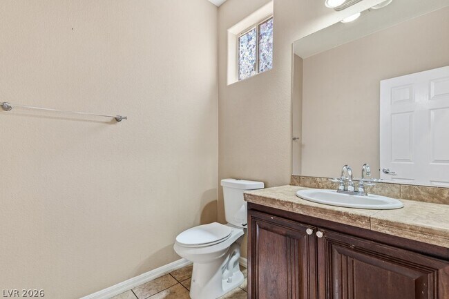 Building Photo - 527 Newberry Springs Dr