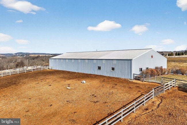 Building Photo - 5289 PA-309