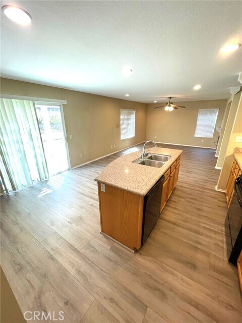Building Photo - 32057 Meadow Wood Ln