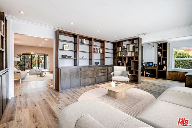 Building Photo - 3012 Bagley Ave