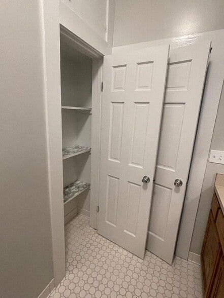 Bathroom Closet - 2531 Annunciation St