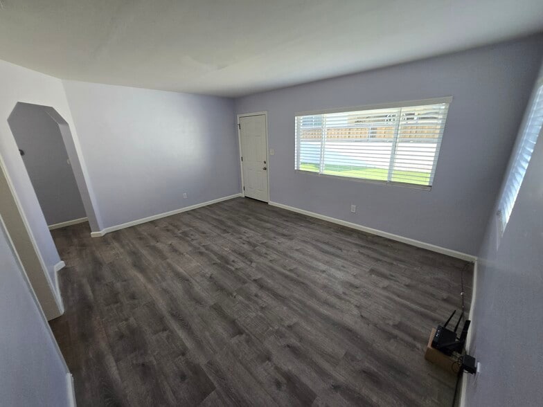 Building Photo - 229 S 36th St