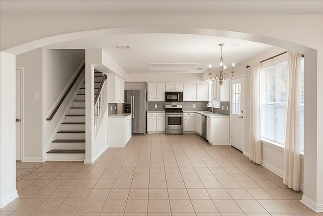 Building Photo - 4427 Eaglewood Trail Dr