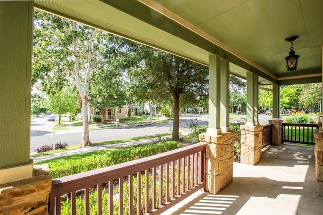 Building Photo - 350 McGarity
