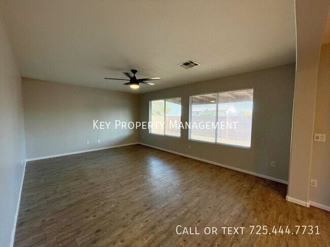 Building Photo - 605 Sonoran Heights Ave