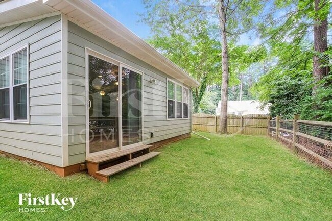 Building Photo - 7612 Summerchase Trail