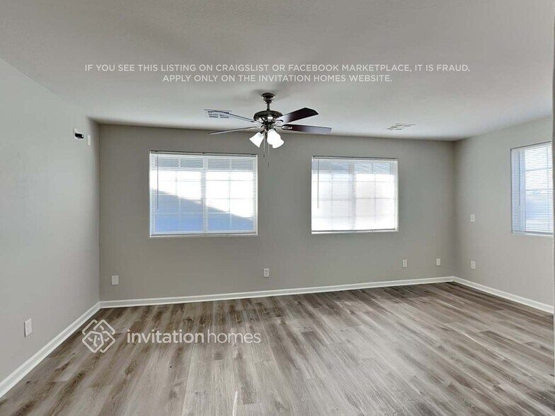 Building Photo - 11027 N 46th Ave