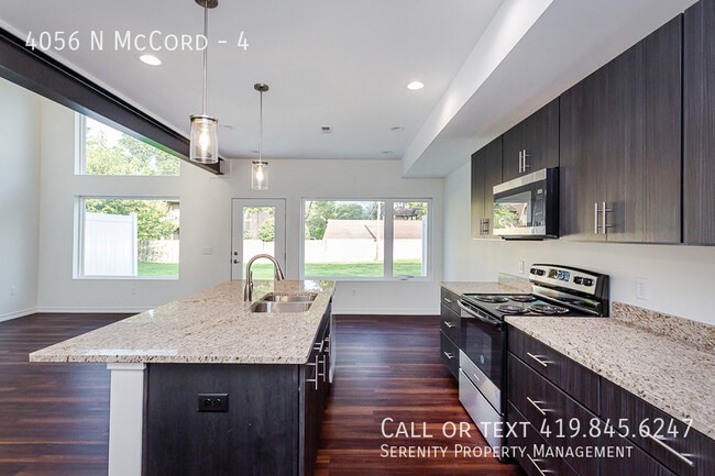 Building Photo - 4056 N McCord-4