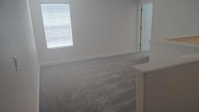 Building Photo - 2037 Lakeside Ave