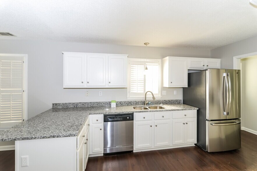 Building Photo - 1515 Cider House Ln