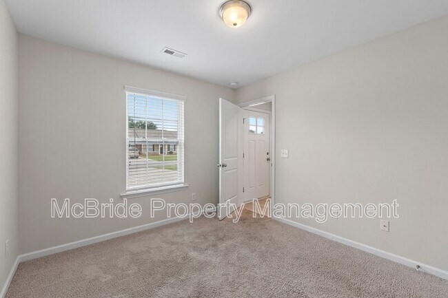 Building Photo - 959 Madrid Ct