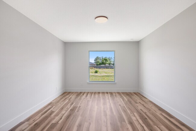 Building Photo - 2779 Quentin Ave SE