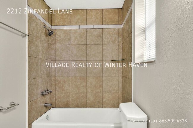 Building Photo - Julian Hills Apartments: Your Oasis in Eag...