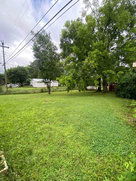 Building Photo - 201 Normandy Dr