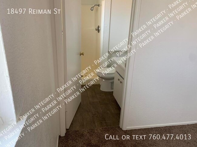 Building Photo - 18497 Reiman St
