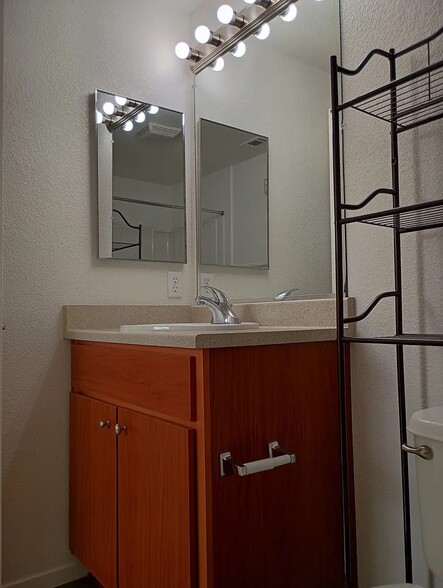 Building Photo - 1191 Whitney Ranch Pky