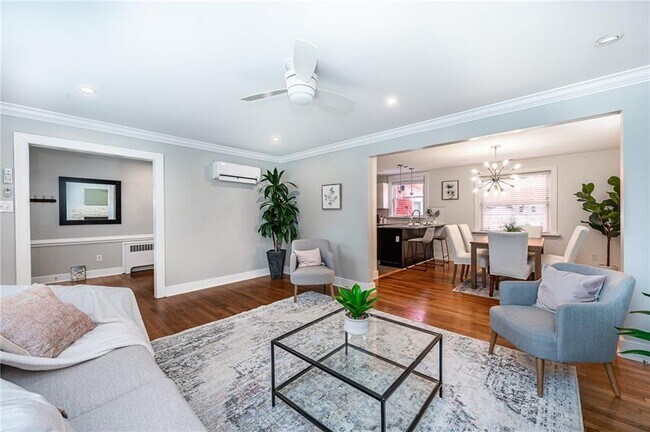 Building Photo - 4106 Grove Ave