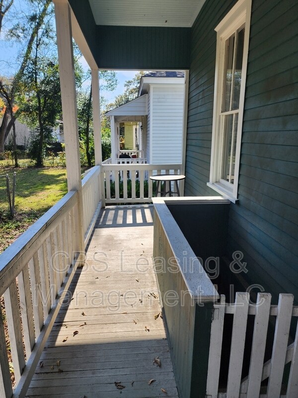 Building Photo - 2908 10th Ave