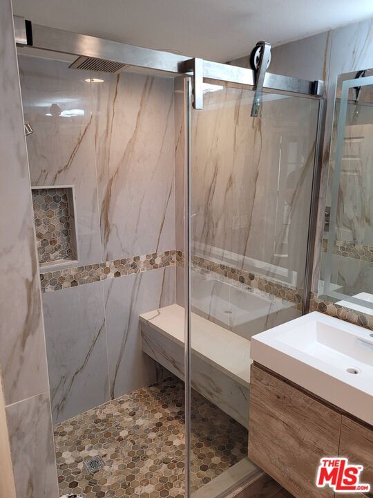 Building Photo - 335 S California St