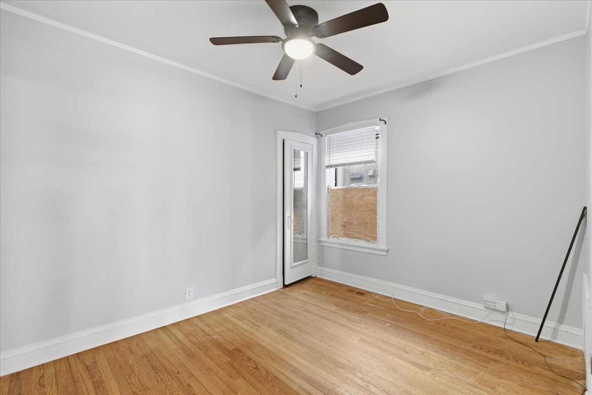 Building Photo - 5218 N Lieb Ave