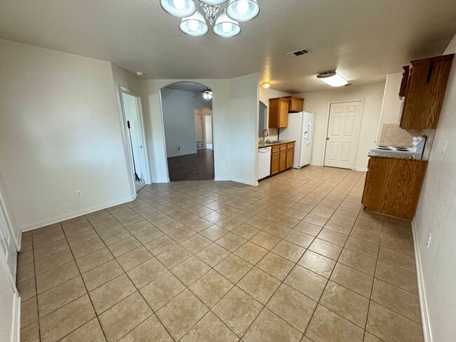 Building Photo - 3-Bedroom House for Rent in Killeen