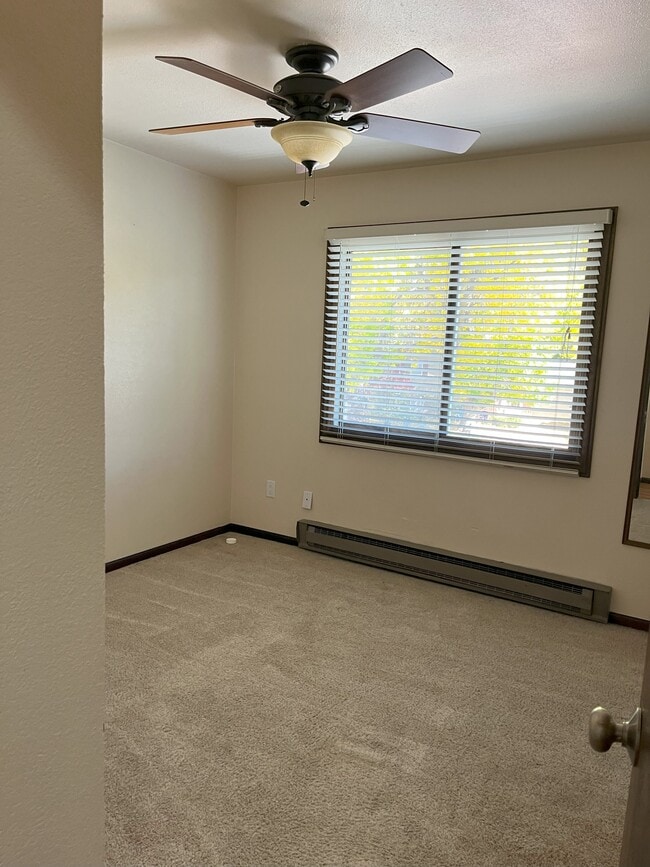 Building Photo - 2631 Brookwood Dr